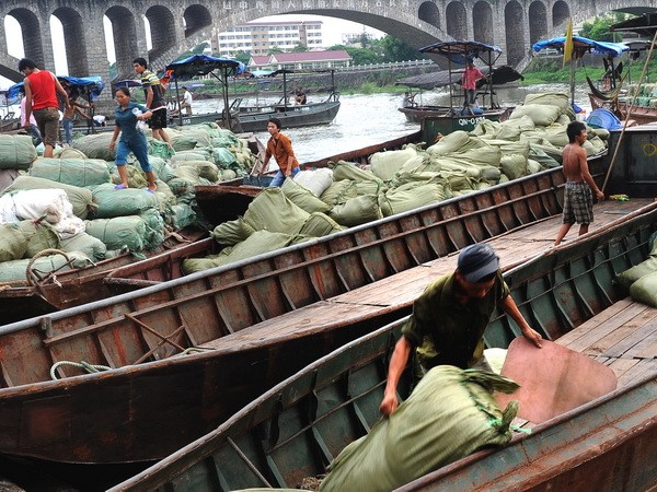 Thúc đẩy phát triển thương mại – du lịch biên giới Việt-Trung - ảnh 1